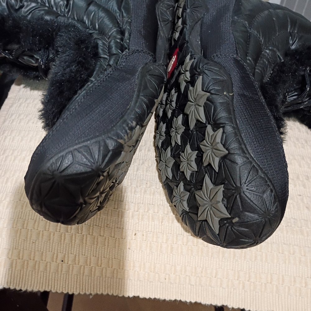 The North Face Women's Black Quilted Down Goose Winter Boots.New Confition - Picture 7 of 11